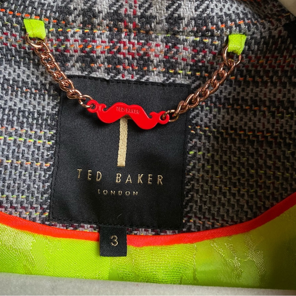 NWOT Ted Baker London Plaid Woven Waistcoat/ Vest w Moustache Pin & Green Lining - Picture 7 of 7